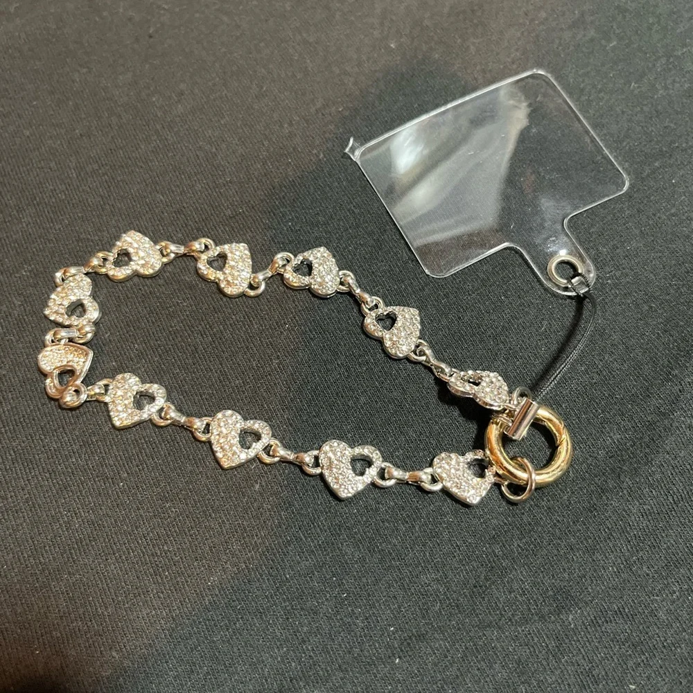 Sparkling Heart‎ Charm Bracelet Phone Strap Gold Tone Clasp